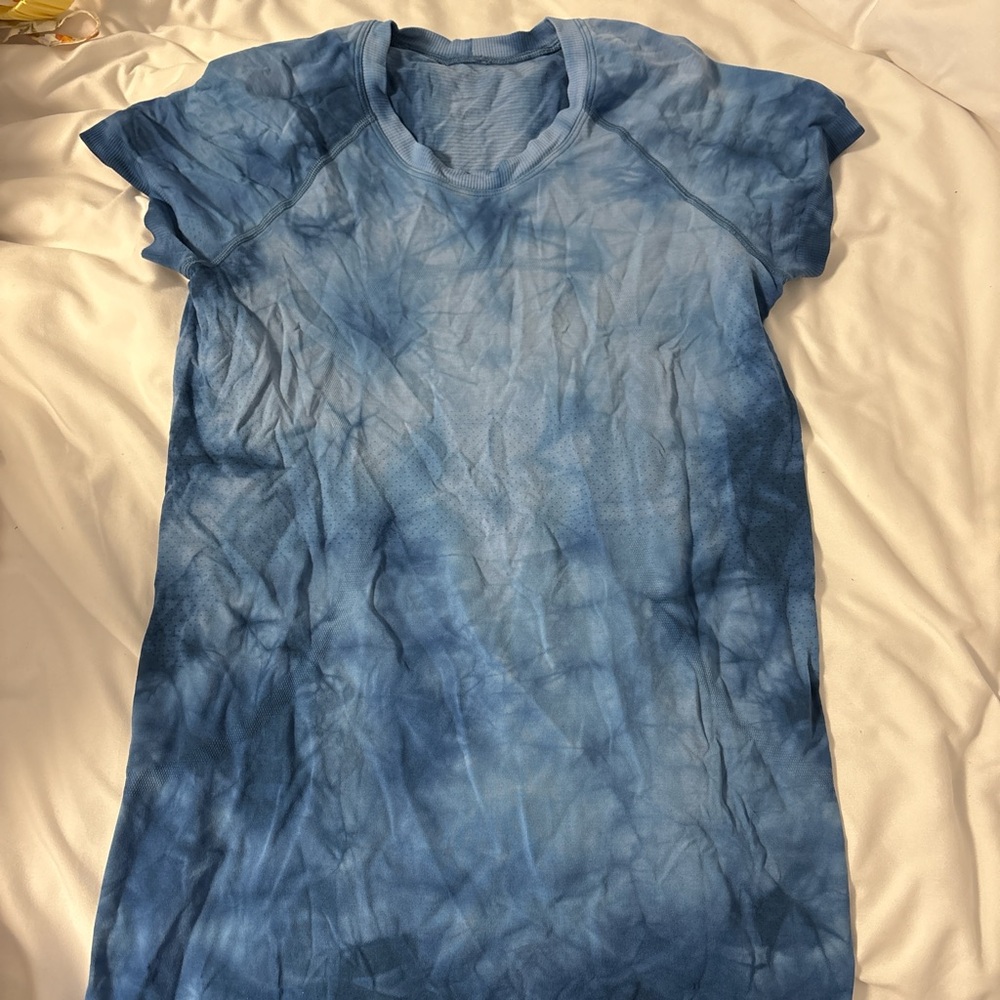 lululemon athletica Blue Short Sleeve Tee